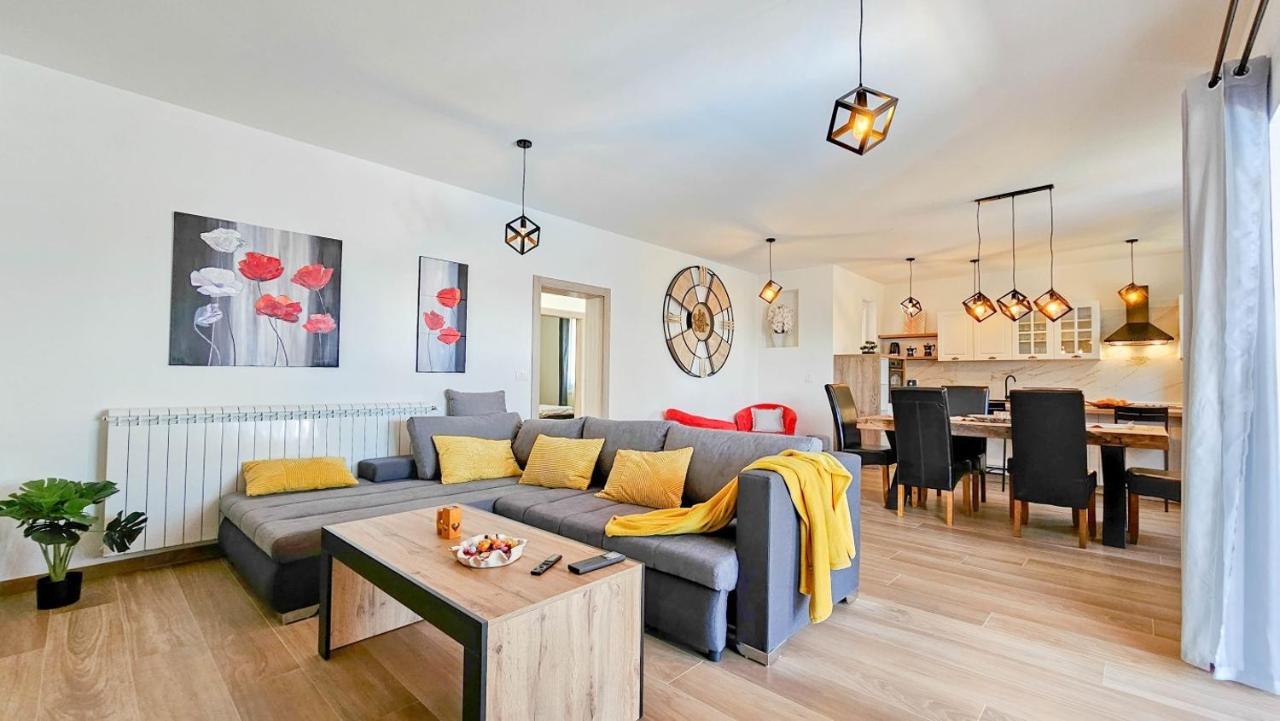 Casa Gojtan Villa Karigador Eksteriør bilde